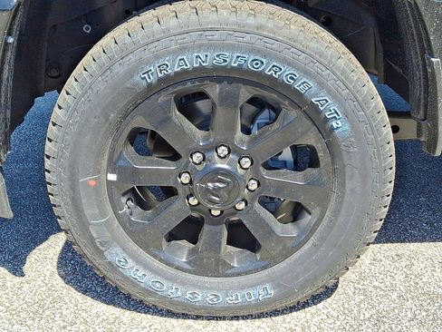 New 2026 RAM 2500 Big Horn AWD/4WD image 4