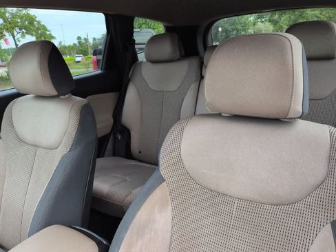 Used 2020 Hyundai Santa Fe SEL w/ Cargo Package FWD image 8
