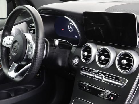 Used 2021 Mercedes-Benz GLC 300 w/ AMG Line image 22