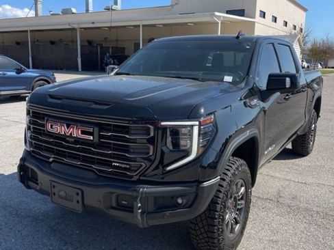 Used 2024 GMC Sierra 1500 AT4X image 1