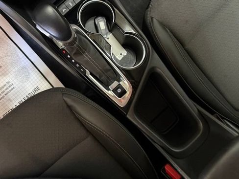 Used 2024 Buick Encore GX Preferred FWD image 30