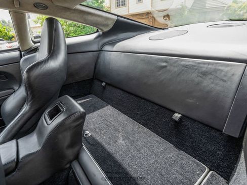 Used 2005 Aston Martin Vanquish S image 35