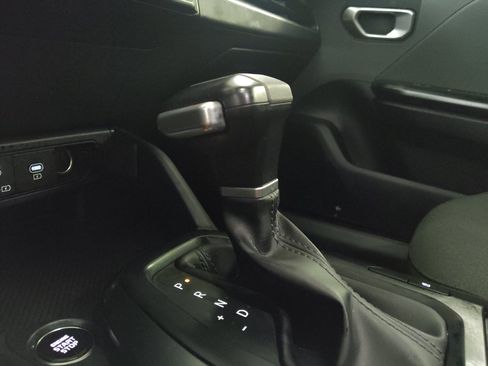 Used 2025 Kia K4 FWD image 26