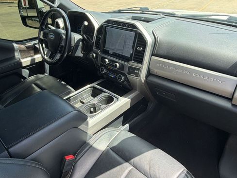 Used 2022 Ford F350 Lariat w/ Lariat Ultimate Package AWD/4WD image 28