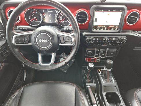 Used 2022 Jeep Wrangler Unlimited Rubicon w/ Cold Weather Group image 11