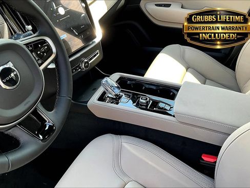 Certified 2026 Volvo XC90 B5 Plus w/ Protection Package Premier AWD/4WD image 21