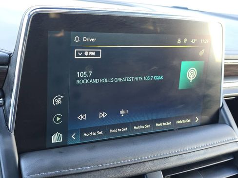 Used 2022 Chevrolet Tahoe LT w/ Luxury Package image 19