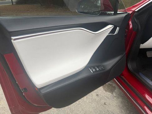 Used 2017 Tesla Model S 100D image 26