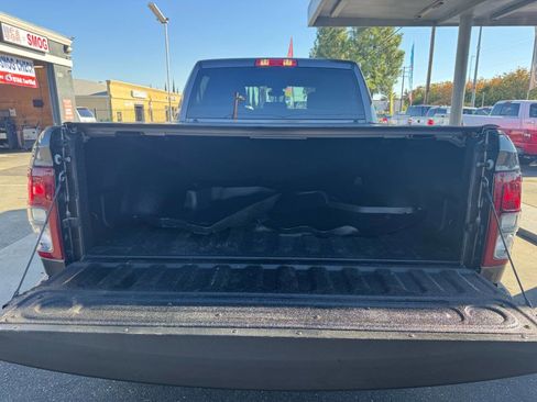 Used 2021 RAM 2500 Big Horn w/ Night Edition image 22