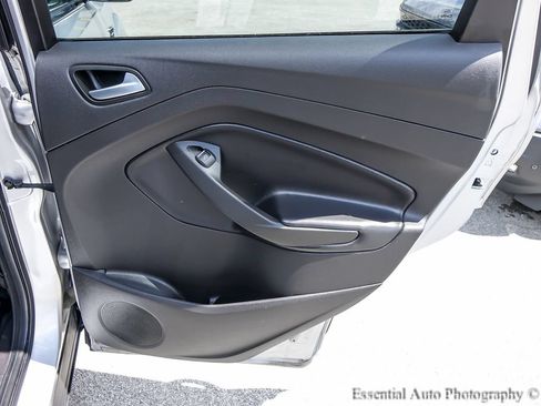 Used 2019 Ford Escape SE FWD image 21