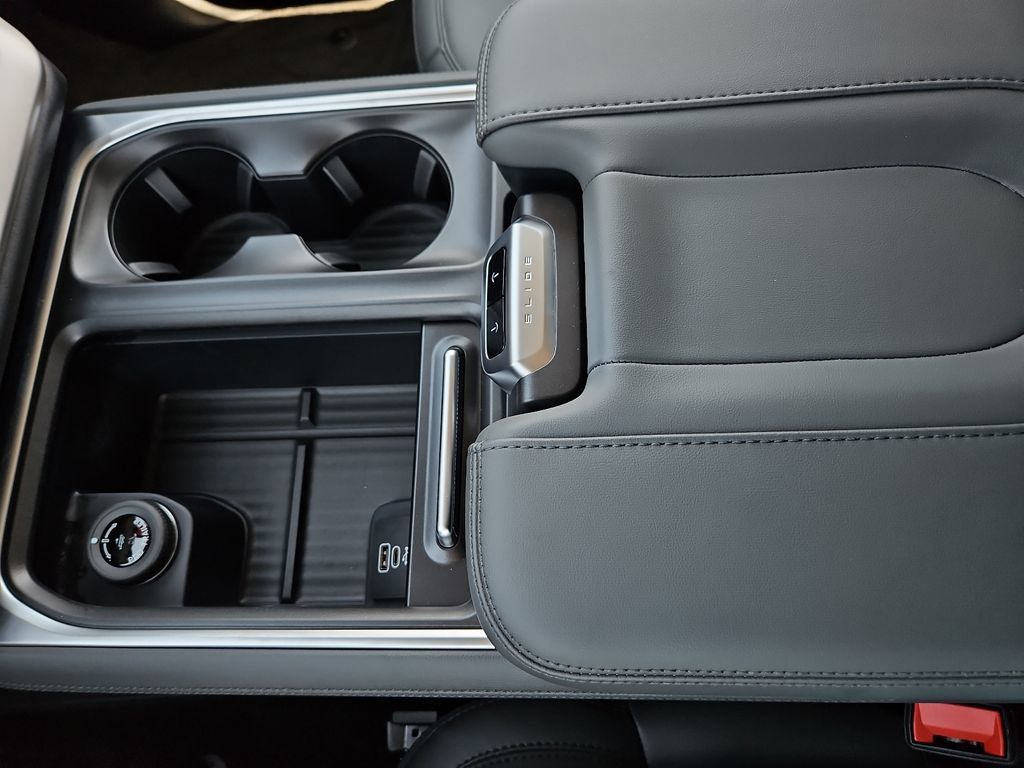 New 2027 Ford Expedition Active RWD image 28