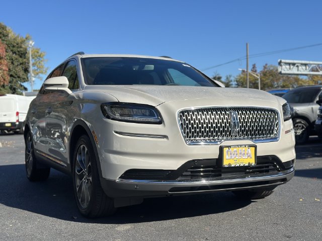Certified 2023 Lincoln Nautilus Reserve w/ Equipment Group 201A AWD/4WD image 48