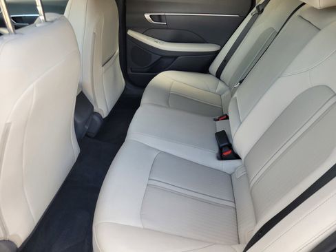 Used 2023 Hyundai Sonata SEL FWD image 10