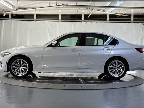 Used 2023 BMW 330i Sedan w/ Parking Assistance Package RWD image 2
