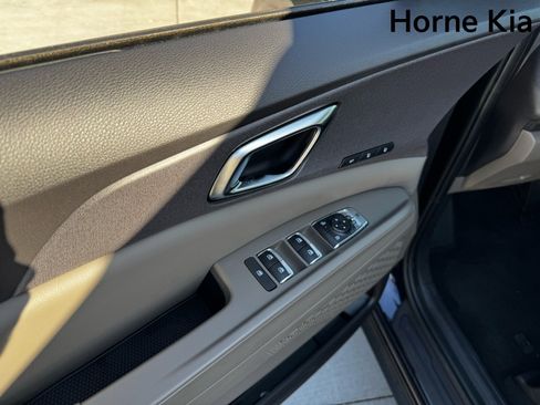 New 2026 Kia Carnival EX image 10