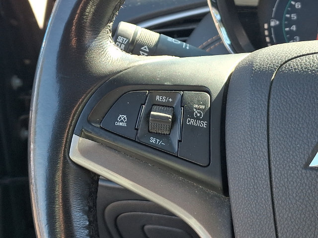 Used 2022 Chevrolet Trax LT w/ Sport Edition AWD/4WD image 7