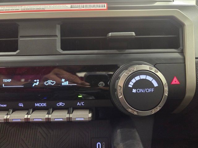 Used 2025 Toyota Camry SE w/ Convenience Package FWD image 76