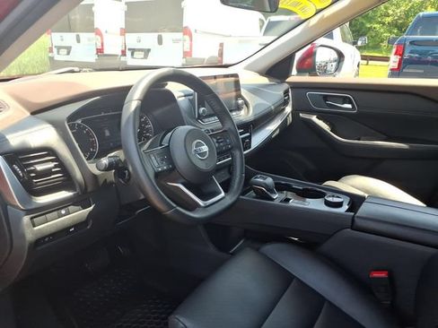 Used 2021 Nissan Rogue SV w/ Premium Package AWD/4WD image 23