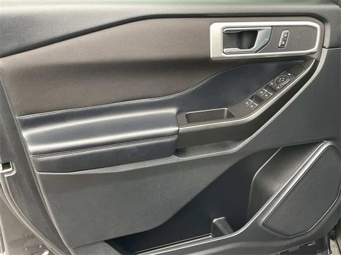 Certified 2020 Ford Explorer XLT image 19
