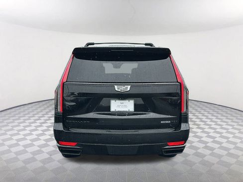 Used 2023 Cadillac Escalade Sport Platinum w/ LPO, ONYX Package image 4