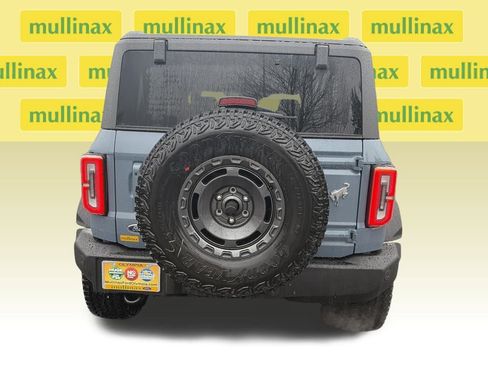 New 2025 Ford Bronco Outer Banks w/ Sasquatch Package AWD/4WD image 4