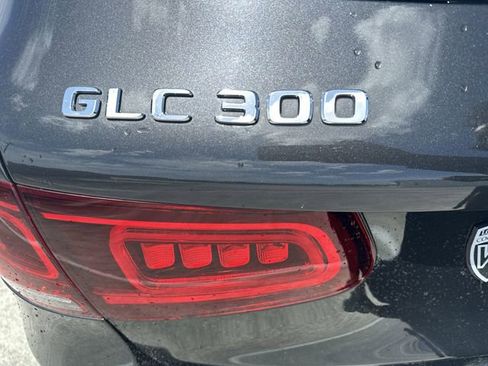 Used 2022 Mercedes-Benz GLC 300 image 12