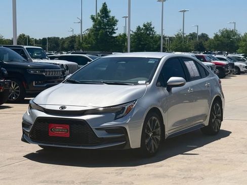 Used 2026 Toyota Corolla SE FWD image 6