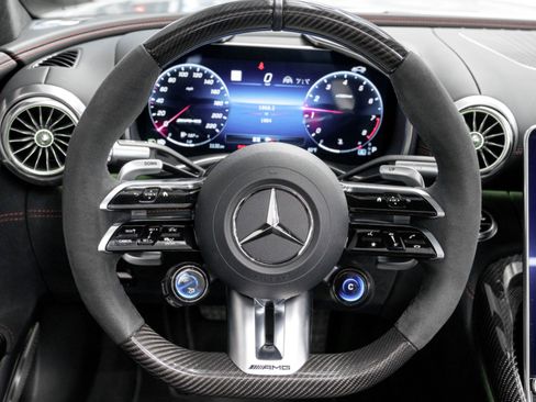 Used 2024 Mercedes-Benz SL 63 AMG 4MATIC image 14