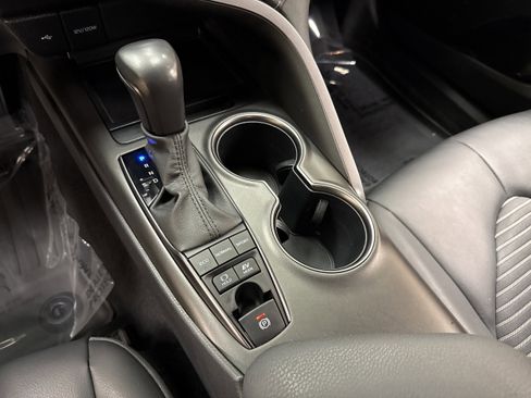 Used 2023 Toyota Camry SE w/ Convenience Package image 43