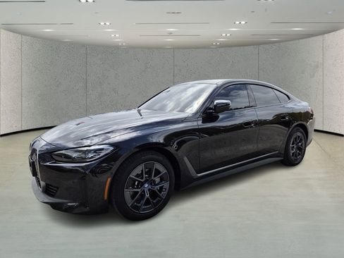 Used 2023 BMW i4 eDrive35 w/ Premium Package RWD image 7