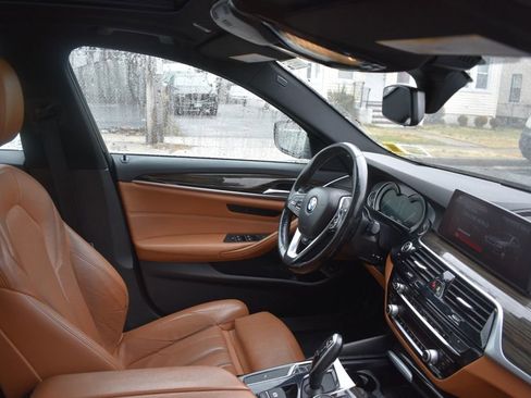 Used 2019 BMW 530i xDrive w/ Convenience Package image 20