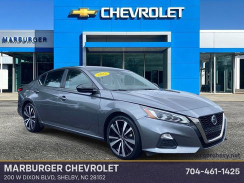 Used 2022 Nissan Altima 2.5 SR FWD image 1