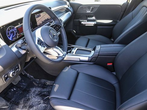 New 2024 Mercedes-Benz EQB 300 4MATIC image 22