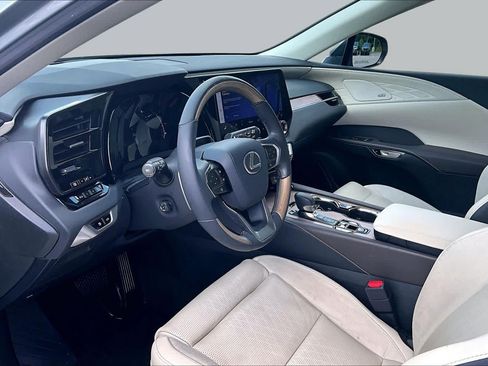 Used 2023 Lexus RX 350 FWD w/ Accessory Package (Z1) image 17