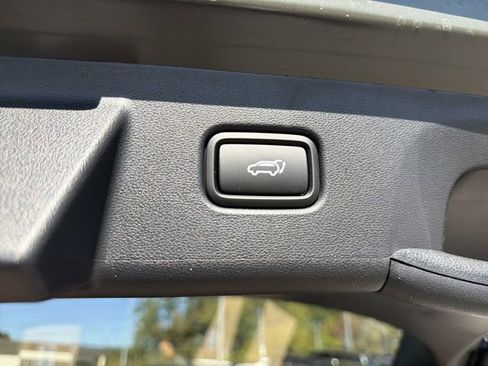 New 2026 Hyundai Tucson Limited image 18