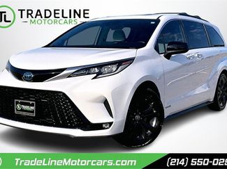 Used 2021 Toyota Sienna XSE video 1