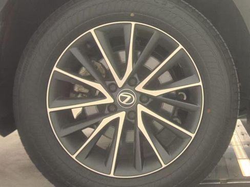 Used 2024 Lexus NX 250 FWD w/ Cold Area Package image 19