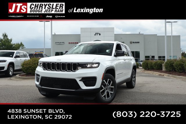 New 2027 Jeep Grand Cherokee Laredo X RWD image 1