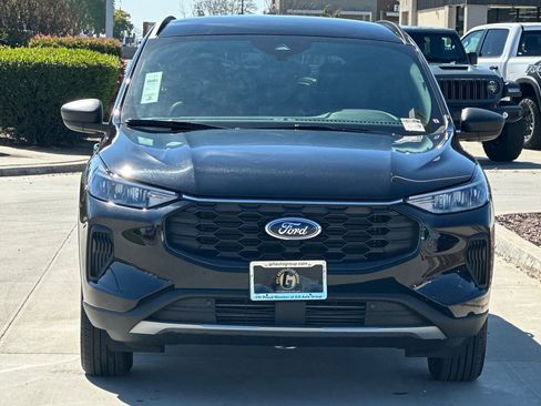 Used 2025 Ford Escape ST-Line AWD/4WD image 9