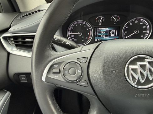 Used 2019 Buick Enclave Essence image 16