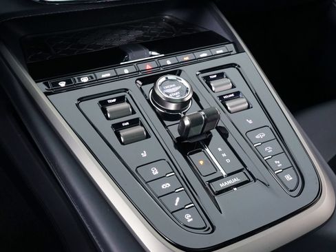 Used 2025 Aston Martin DBX 707 AWD/4WD image 27
