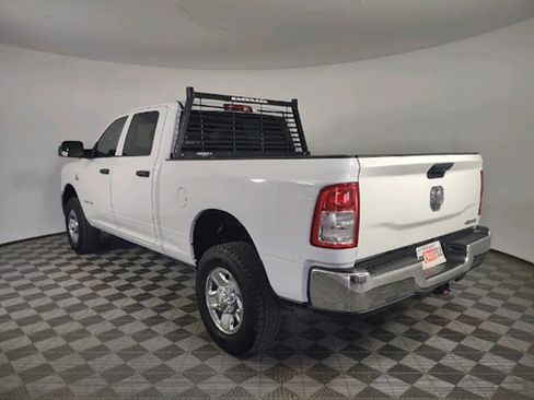 Used 2022 RAM 2500 Tradesman w/ Chrome Appearance Group AWD/4WD image 5