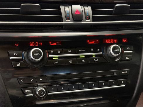 Used 2018 BMW X5 sDrive35i w/ M Sport Package RWD image 10