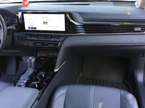 Used 2025 Toyota Camry XLE w/ Premium Package AWD/4WD image 31