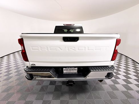 Used 2025 Chevrolet Silverado 2500 LT AWD/4WD image 6