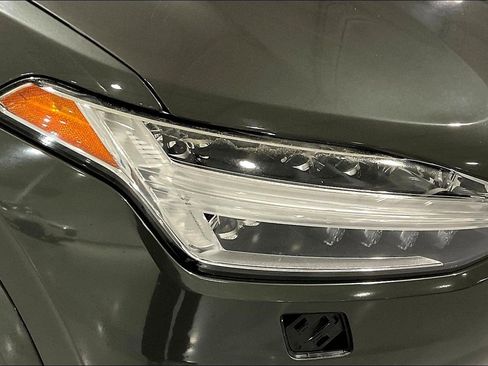 Used 2018 Volvo XC90 T6 Momentum w/ Convenience Package image 33