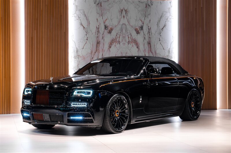 Used 2019 Rolls-Royce Dawn RWD image 2