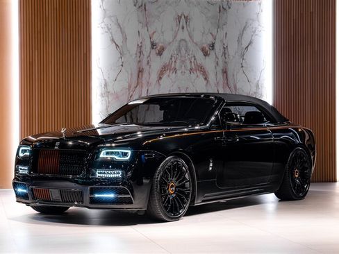 Used 2019 Rolls-Royce Dawn RWD image 2
