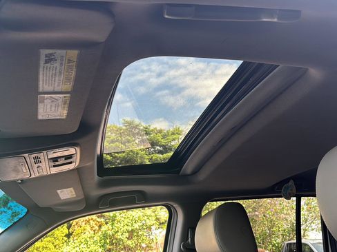 Used 2015 Honda Pilot EX-L image 17