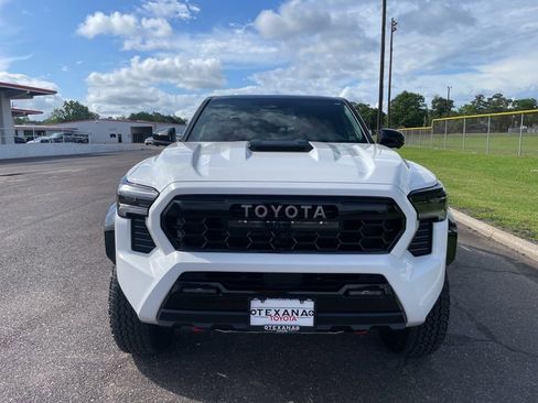 New 2026 Toyota Tacoma TRD Pro AWD/4WD image 2